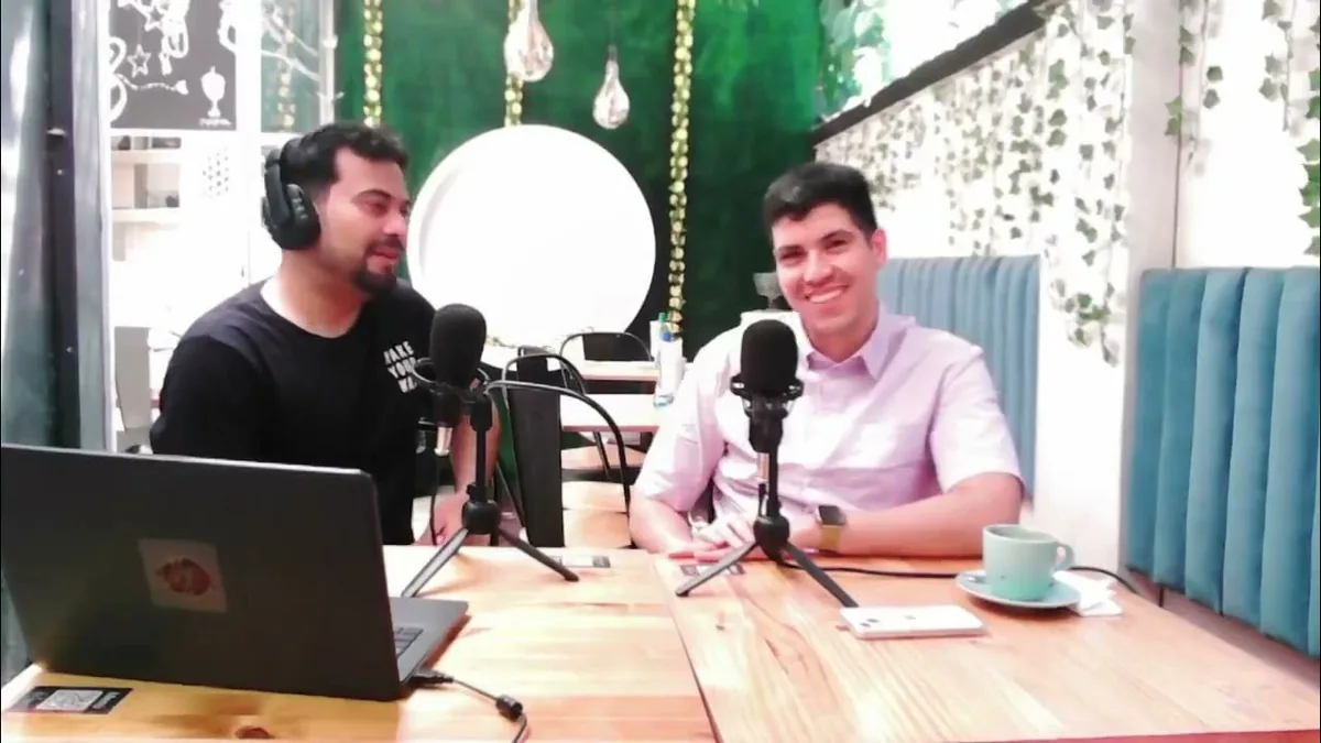 Aldrin Villalobos: Travesía Académica y Reflexiones Económicas Exclusivas