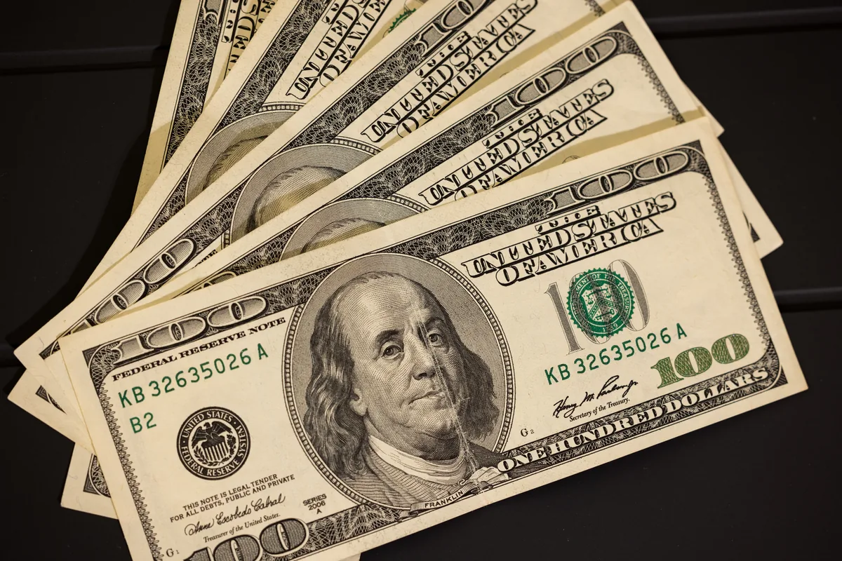 Venezuela recibió el primer cargamento de dólares físicos desde EE.UU. en años, pero el venezolano de a pie sigue sin poder tocarlos: por qué el USDT sigue siendo el verdadero dólar del país